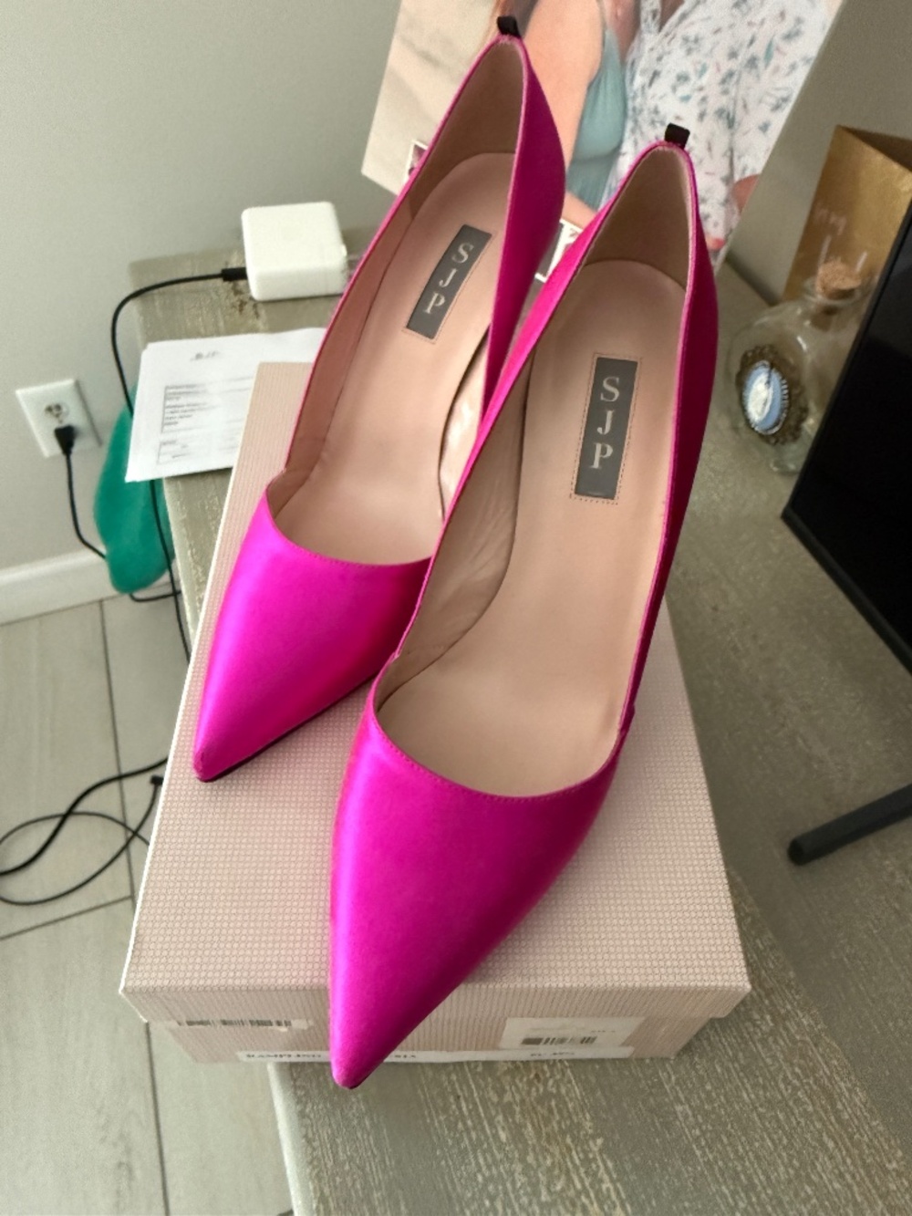 SJP fuschia pump